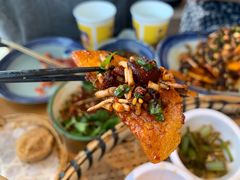 -包整·丝娃娃(一览甲秀楼风景店)