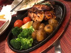 -WOLFGANG PUCK KITCHEN & BAR(迪士尼小镇店)