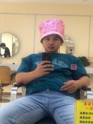 -摩卡造型·烫染·接发