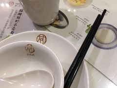 -新大咀港式茶餐厅(宝山万达店)