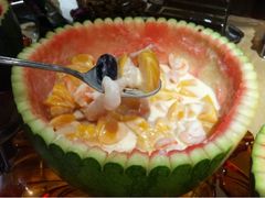 -荣誉国际酒店-云顶旋转餐厅