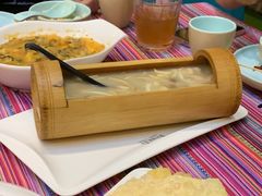 -香巴拉云南餐厅(华莱坞店)