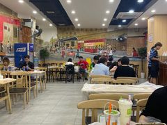 大堂-江城燕子大排档(江汉路步行街店)