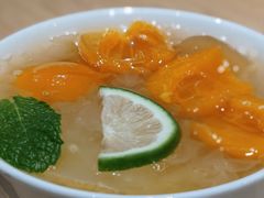 枇杷雪梨银耳羹-炖物24章·顺时轻养茶(杭州大厦店)