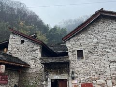 -高荡千年布依古寨旅游景区