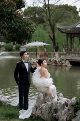 -雪中彩影婚纱摄影·微光艺术中心