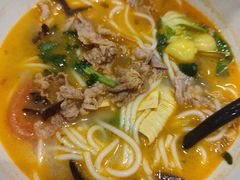 -蒙自源米线大王(花园城商场店)