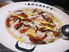 招牌老坛酸菜鱼-江渔儿酸菜鱼·拔草餐厅(虎门君乐汇店)
