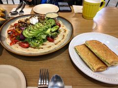 咖椰吐司-HELLO 27 意面·沙拉·帕尼尼