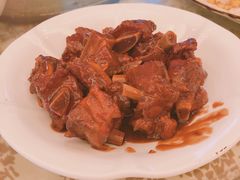 -鸿一饭店(隐秀路店)