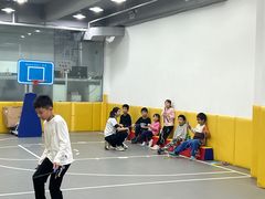 -逗你运动体能训练中心(冠城店)
