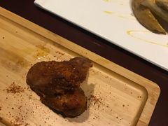 -悦享绿山墙西餐厅