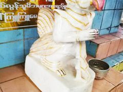 -ခြောက်ထပ်ကြီးရွှေသာလျောင်းဘုရားကြီး