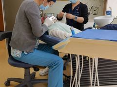 -瑞尔齿科(上海长风大悦城店)