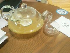 -新华里咖啡书吧(新华书店小寨店)