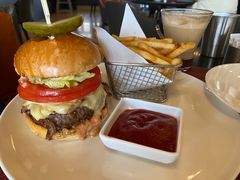 -WOLFGANG PUCK KITCHEN & BAR(迪士尼小镇店)
