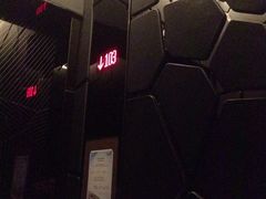 -OZONE 顶楼酒吧(香港丽思卡尔顿酒店)