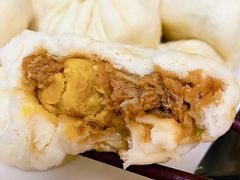 咸蛋黄超人包-老陶包子铺(南大西南村店)