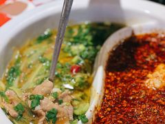 鸳鸯水煮牛肉-成都吃客(九眼桥店)
