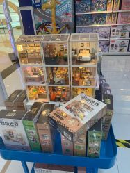 -TOYSRUS玩具反斗城(重庆来福士店)