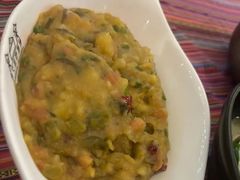 -香巴拉云南餐厅(华莱坞店)