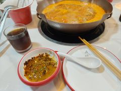 -毛辣果·贵州红酸汤牛肉火锅(西单店)