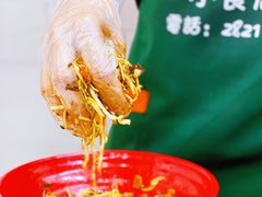 -缅华南国小食店