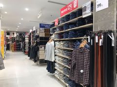 -优衣库(上海金桥国际商业广场店)