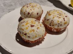 奶黄流沙包-蔓兰家的四季S0餐厅·融合菜(当代MOMA店)