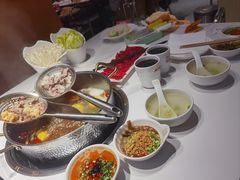 -犇鼎牛潮汕牛肉火锅(新辰里学清路店)