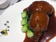 八宝葫芦鸭-屋里厢上海菜馆