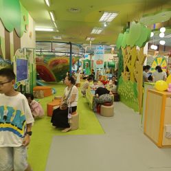 -莫莉幻想儿童乐园(武汉经开永旺店)