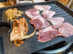 -Dombe豚(黑猪肉街店)