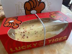 -顶东面包花园·生日蛋糕(世博店)