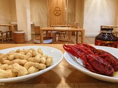 -蟹家大院 · 独揽江景(滨江店)