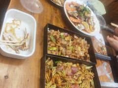 -老东镇啤酒屋海鲜加工·蒸汽海鲜·海鲜烧烤(台东店)