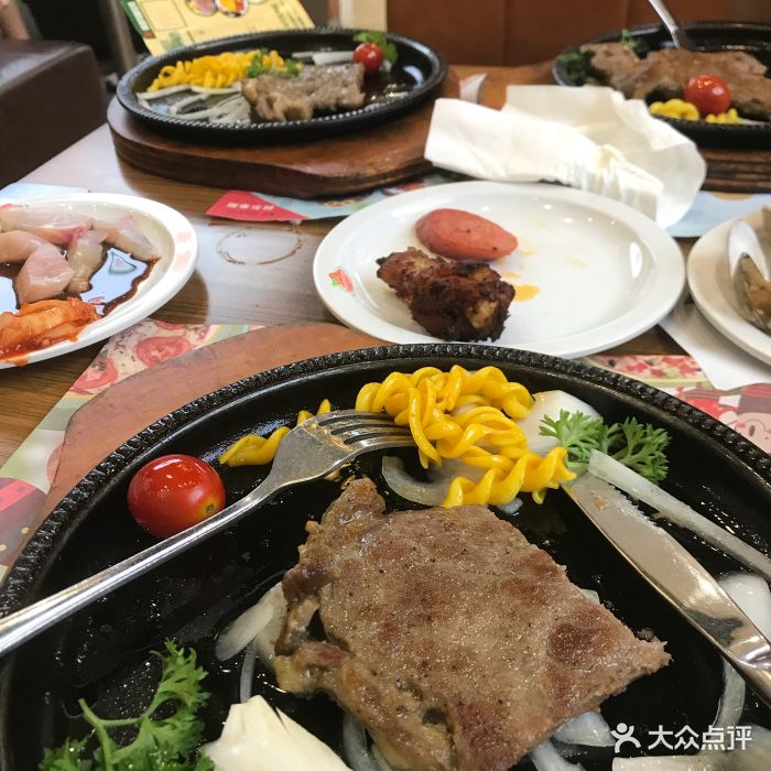 阿尔卑斯牛排披萨自助西餐厅(高新万达店)图片 