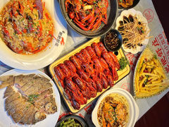 -肥肥虾庄·金牌油焖大虾(东湖欢乐谷店)