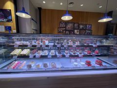 -巴黎贝甜(大宁国际商业广场店)