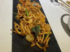 -荟廷·晶萃(陆家嘴尚悦湾店)