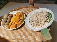 -茸梅路右拐龙虾-农家菜(松江店)