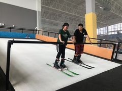 -莱茵体育生活馆