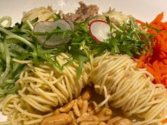鸡丝拌面-桂满陇天书(南京德基旗舰店)