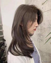 -时尚殿堂明星门店