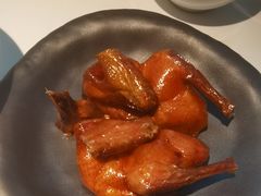 脆炸乳鸽-荣小馆(安达仕店)