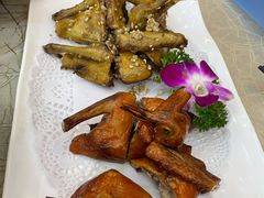 盐焗乳鸽-轩记海鲜餐厅·四十五年老字号·经典粤菜(西区彩虹店)