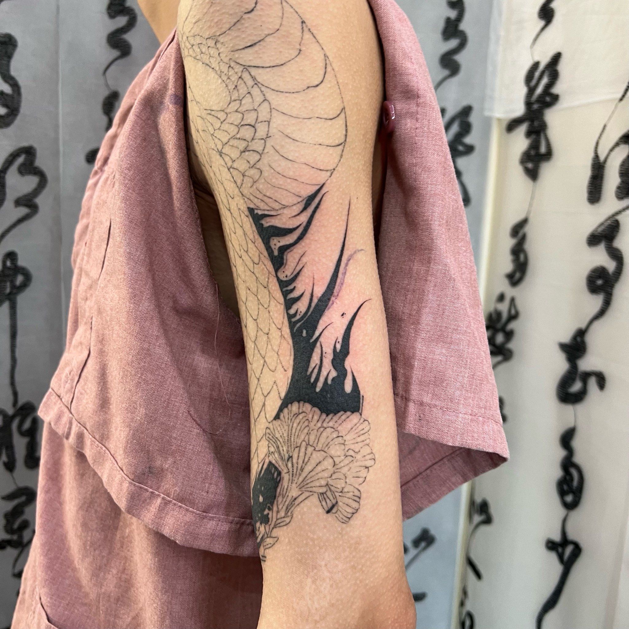 蛇盘侧腰,效果直接拉满#live图里的生活瞬间#哈尔滨纹身 #纹身设计