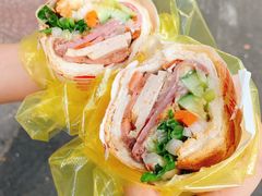 -Bánh Mì Huynh Hoa