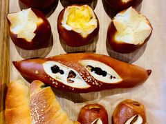 核桃红豆碱水-Dough&Joe团憩(瑞虹天地月亮湾店)