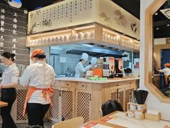 -馋三尺蟹粉小笼(人民广场店)